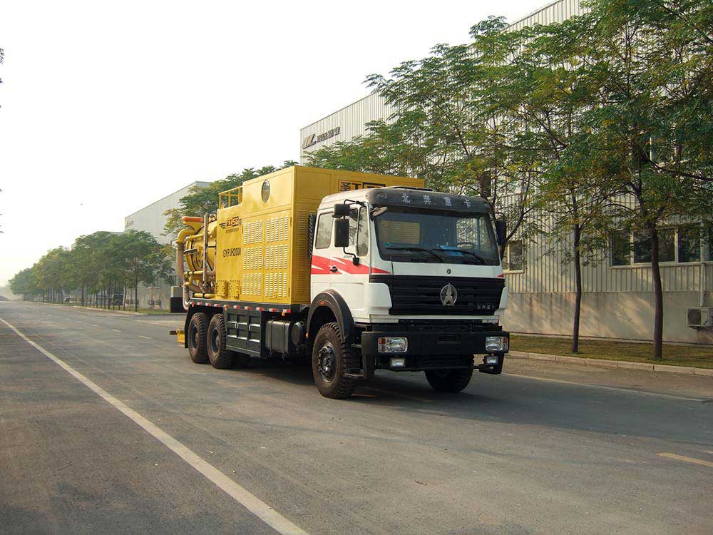 HGY5250TPH排水性路面機能恢復車